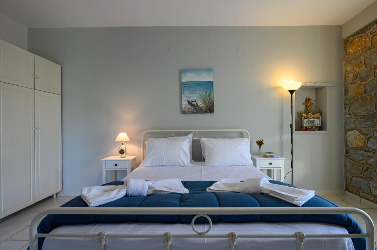 Ferienwohnung Μαϊστράλι Kotronion  Exterior foto